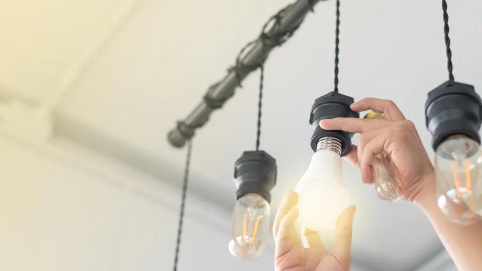 smoked glass bulb - Are incandescent light bulbs banned in 2023