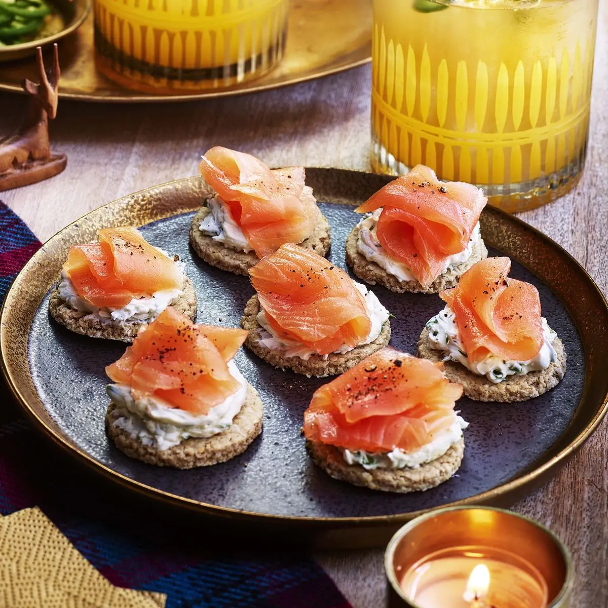 oatcakes and smoked salmon - Are oatcakes good for breakfast