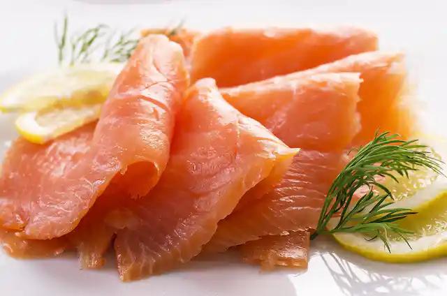 is smoked salmon raw fish - Can kids eat smoked salmon