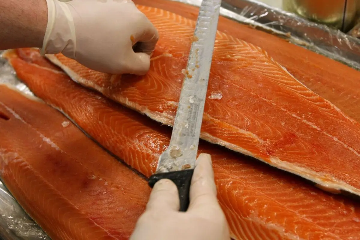 allergic to smoked salmon - Can you be allergic to smoked food