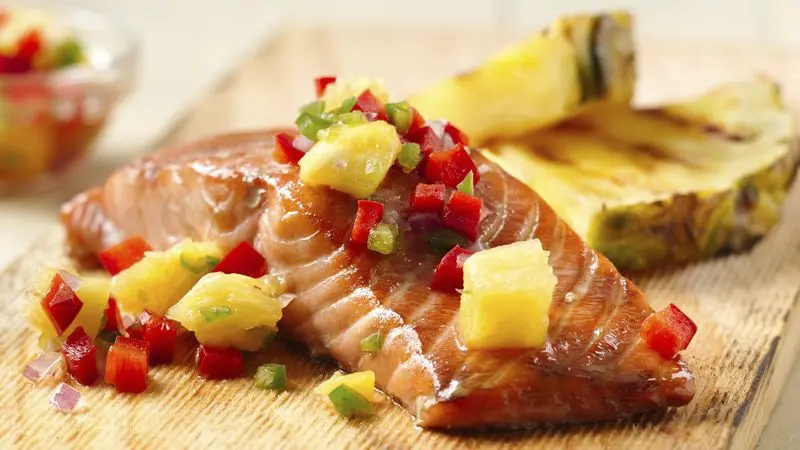 pineapple smoked salmon - Can you eat smoked salmon in can