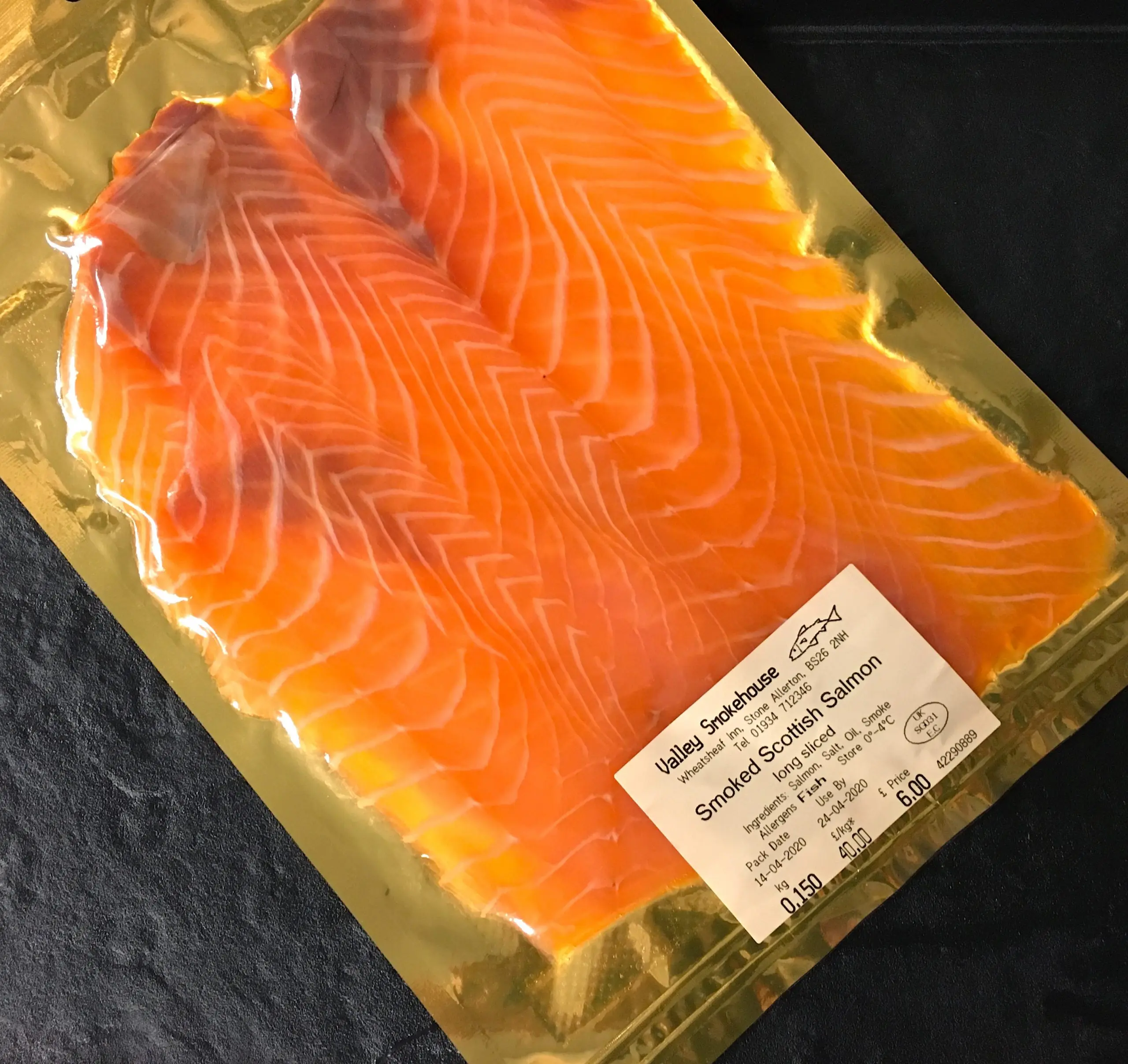 what does 100g of smoked salmon look like - How big is 100g salmon