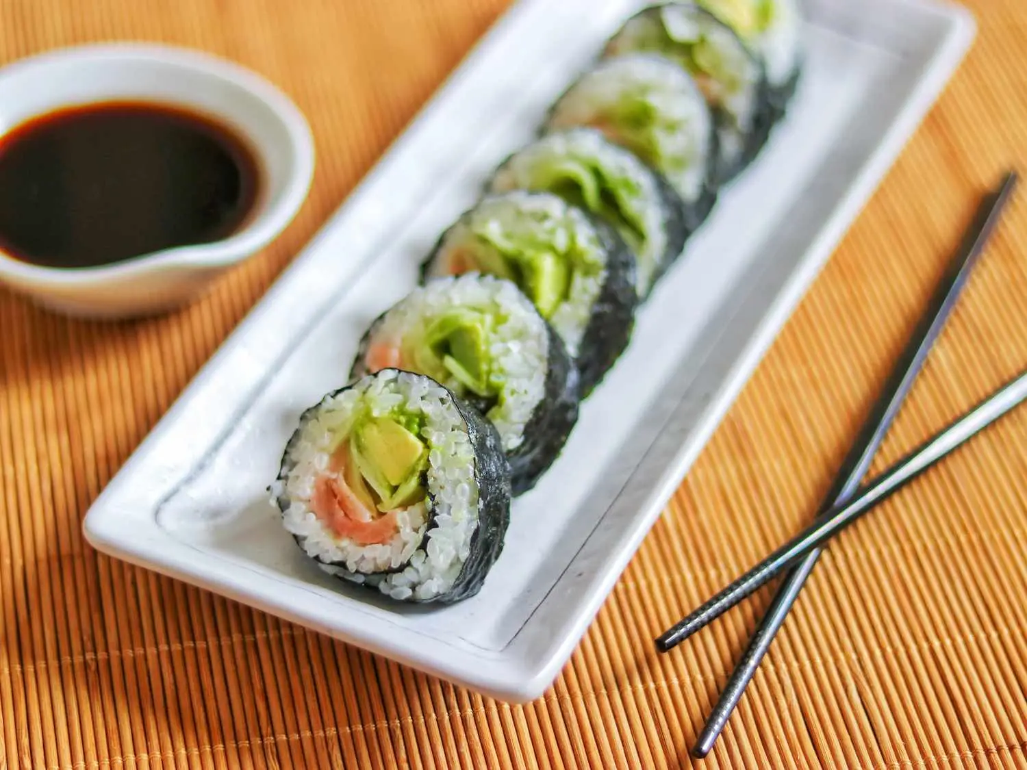 smoked salmon in sushi - How do you cut smoked salmon for sushi