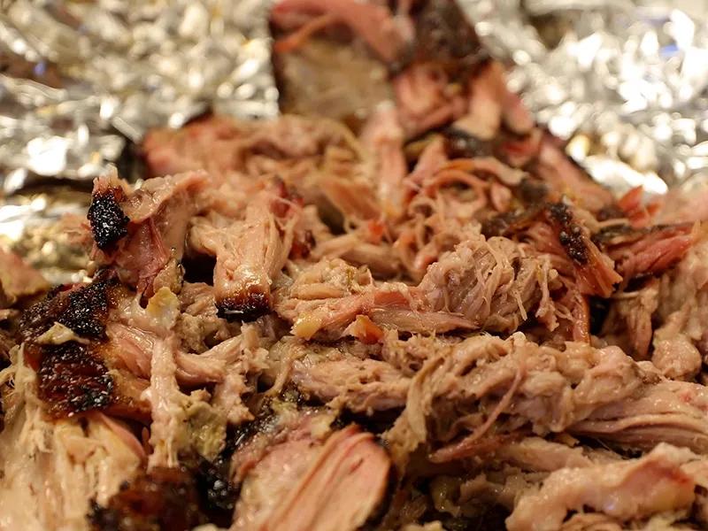 keeping smoked meat warm - How do you keep meat warm without overcooking
