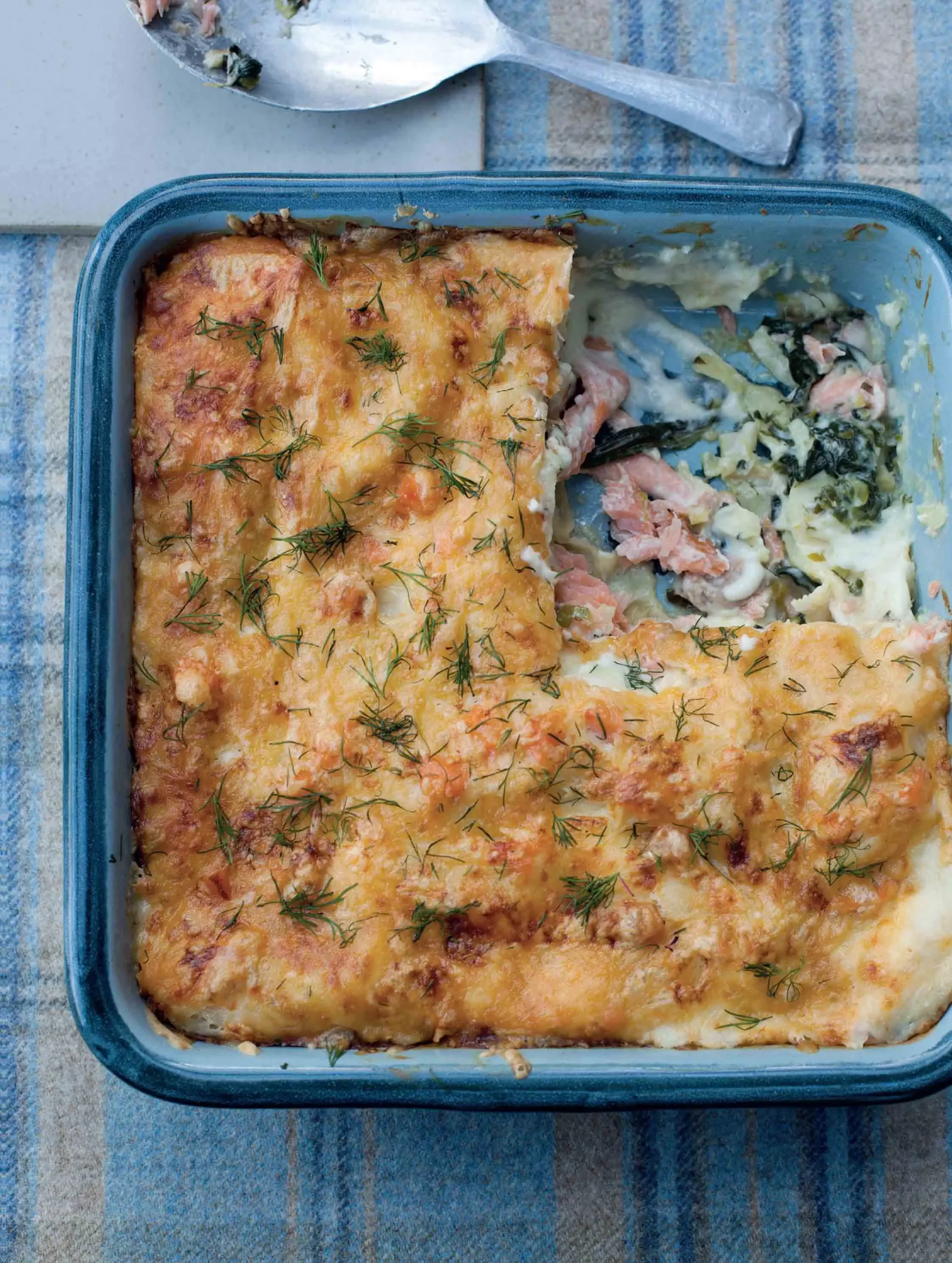 smoked salmon and spinach lasagne - How many calories are in salmon spinach lasagna