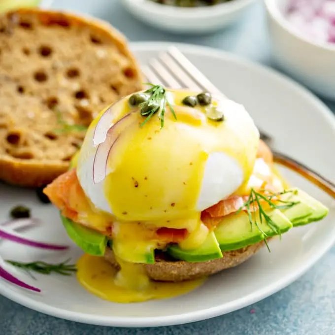 smoked salmon benedict near me - How many calories in a Benedict with salmon