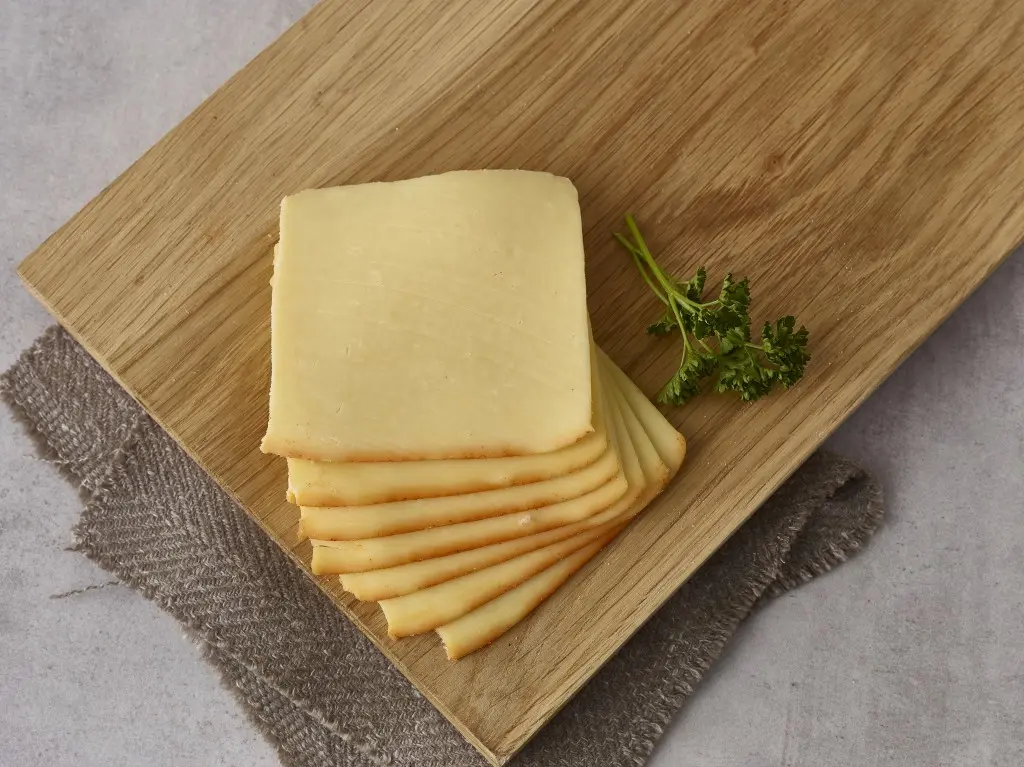 applewood smoked cheese slices - How many calories in a slice of applewood smoked cheese