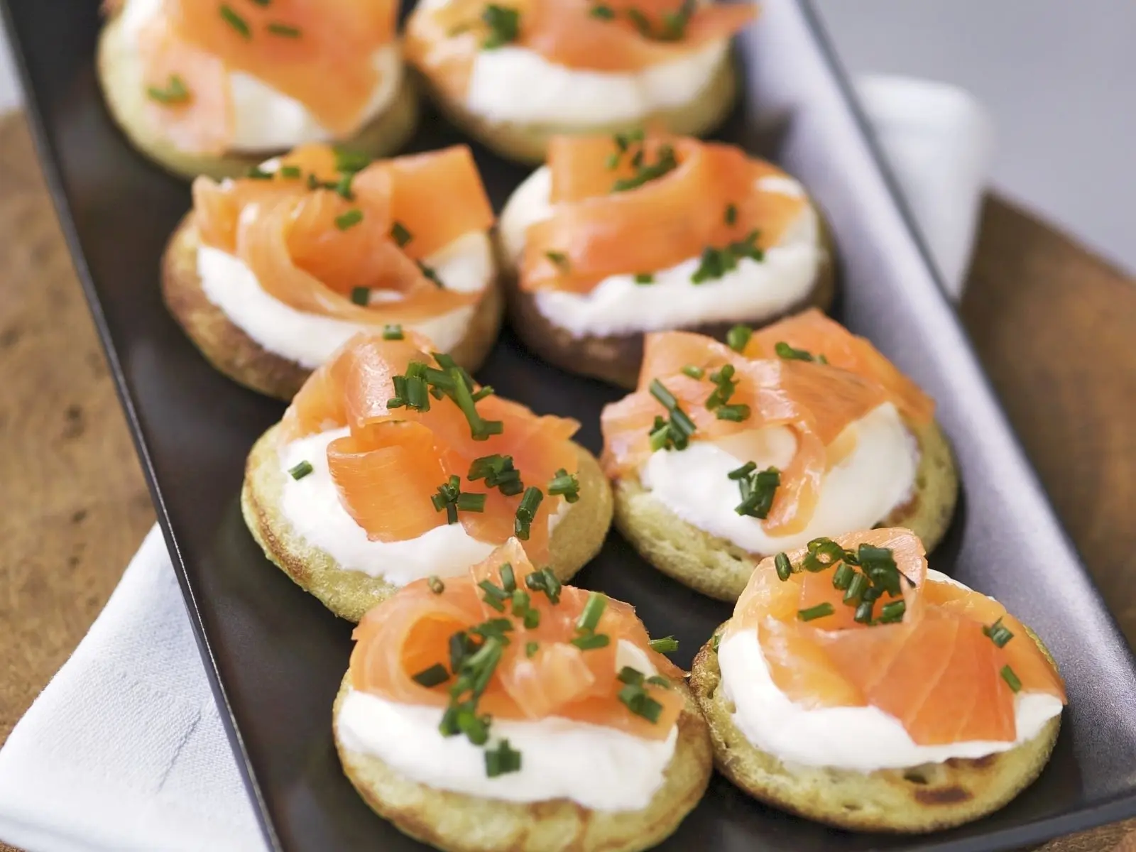 blini with smoked salmon and creme fraiche - How many calories in a smoked salmon blini