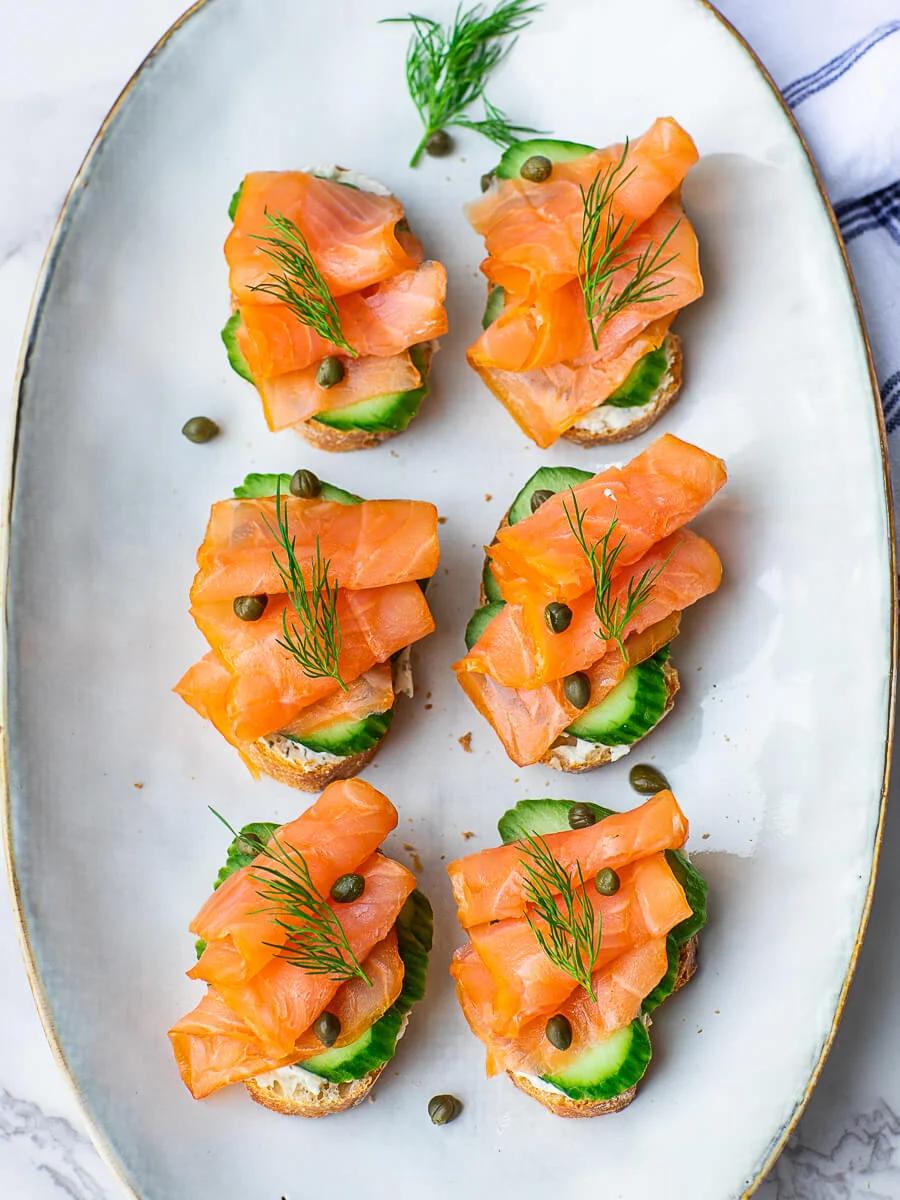 smoked salmon afternoon tea - How many finger sandwiches per person