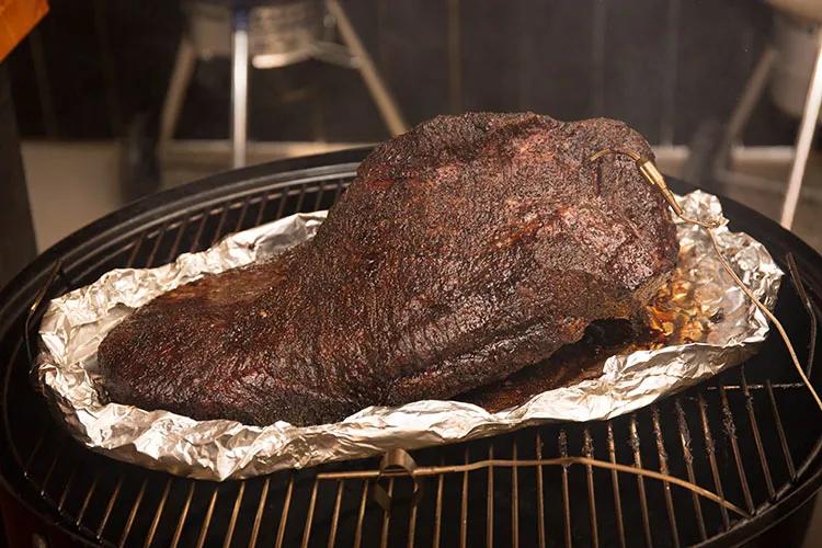 when to wrap smoked brisket - Is it better to wrap brisket in foil or butcher paper