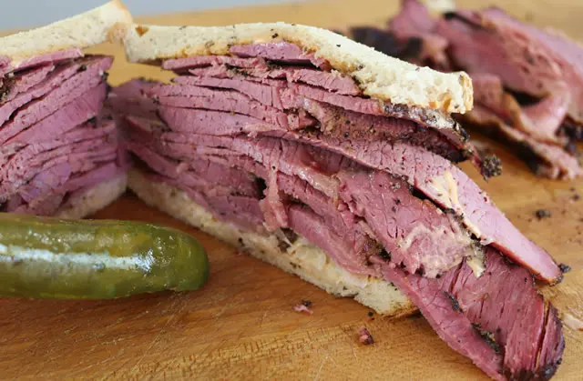 is pastrami smoked corned beef - Is pastrami a good substitute for corned beef