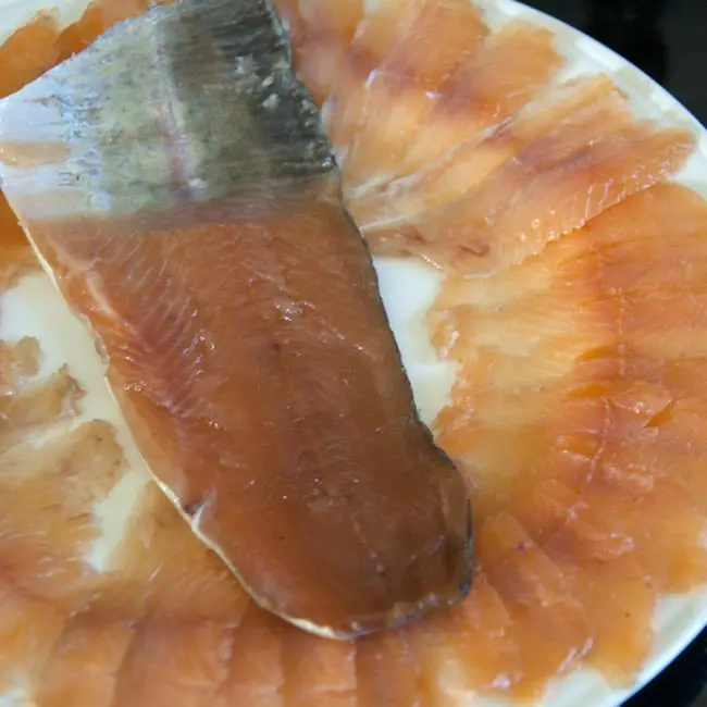 smoked salmon vs smoked trout - Is salmon or trout healthier