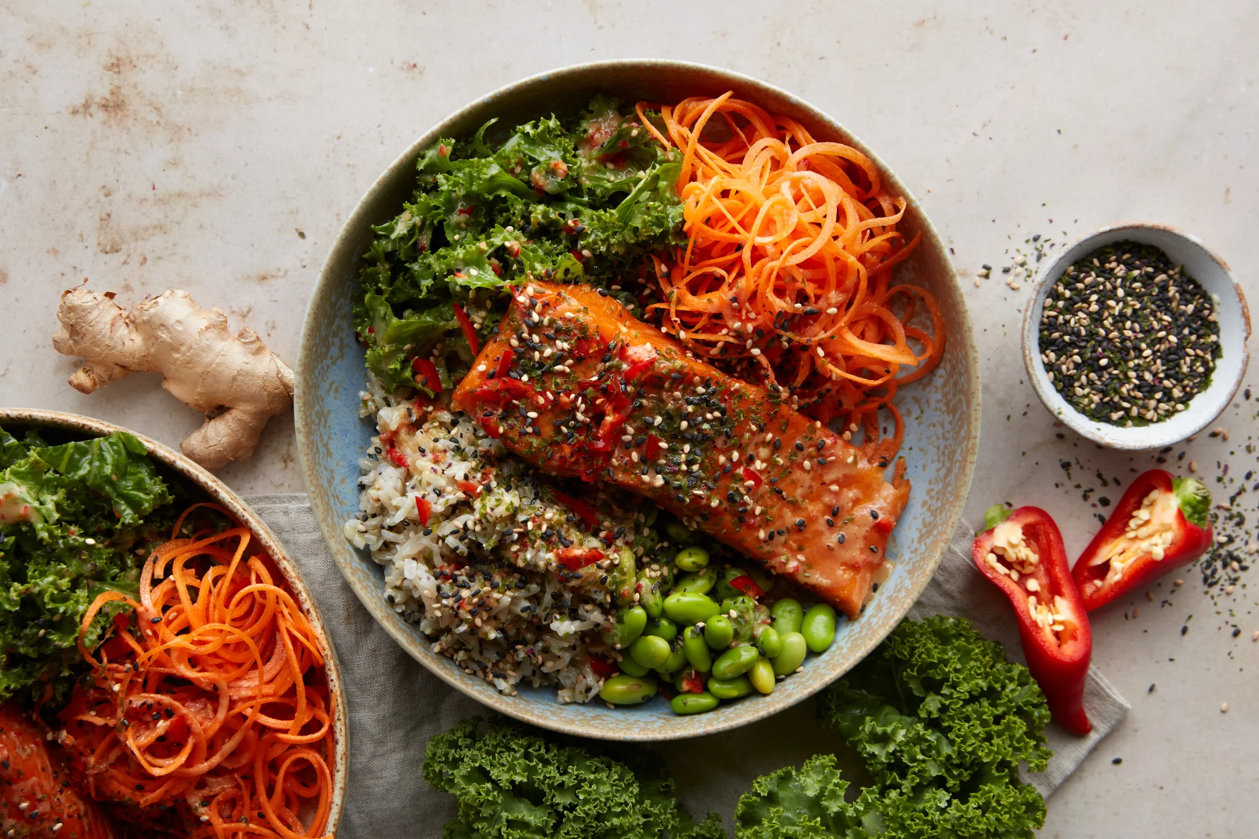 hot smoked salmon poke bowl - Should poke bowls be hot or cold