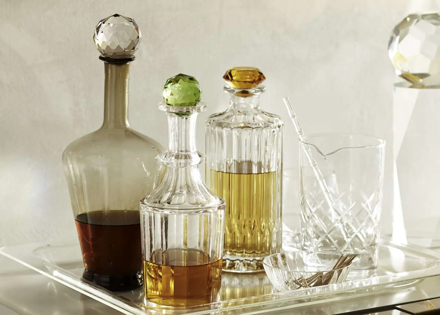 smoked glass decanter - What alcohol do you put in a glass decanter