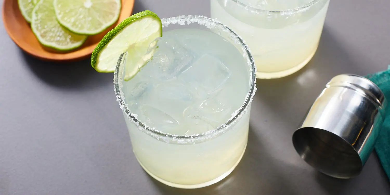 smoked margarita - What alcohol is in a margarita