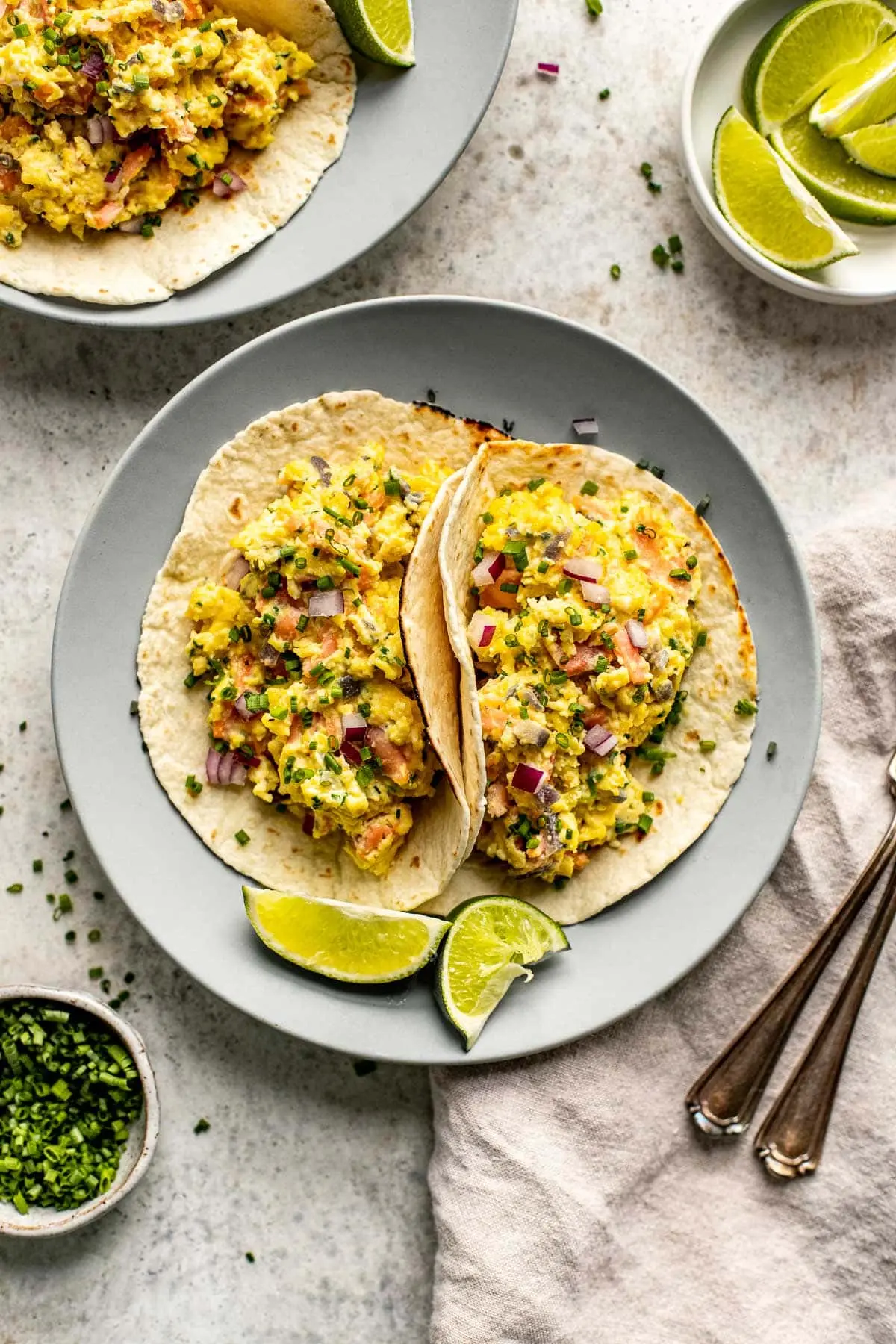 smoked salmon breakfast tacos - What do breakfast tacos contain