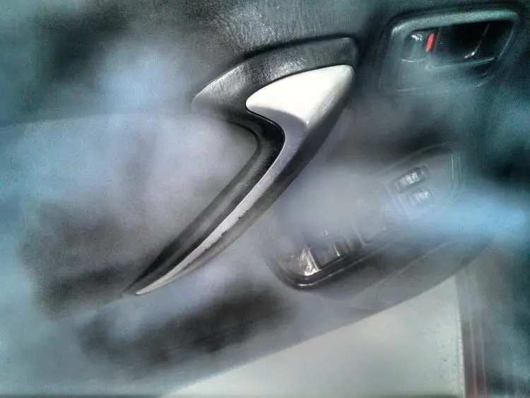 how to clean a car that has been smoked in - What do car dealerships use to get smoke smell out of car