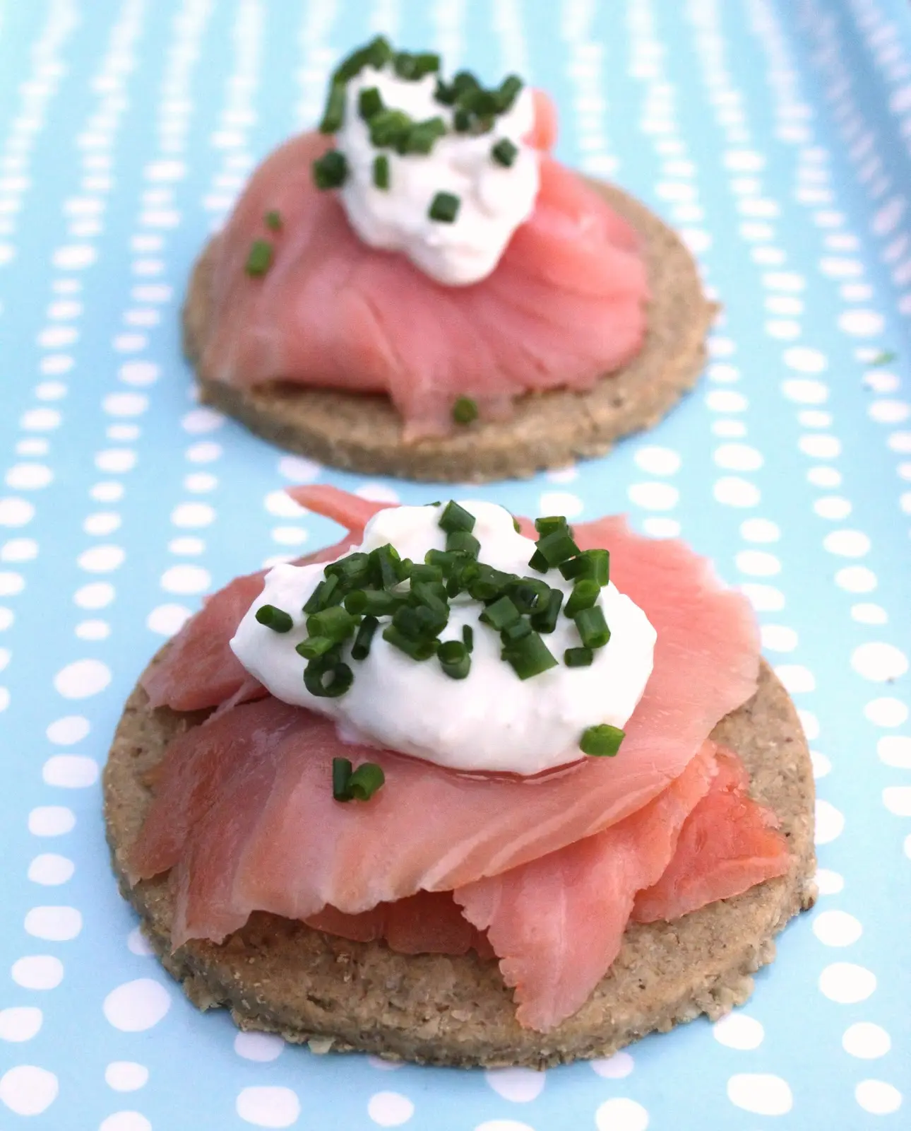 oatcakes and smoked salmon - What do you serve with oatcakes