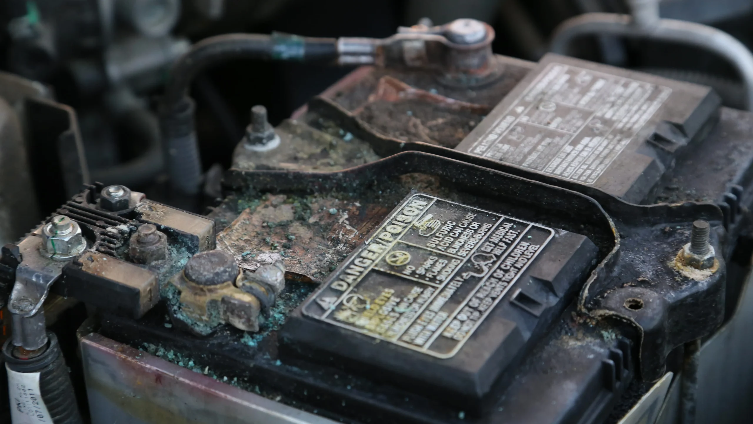 car battery popped and smoked - What happens when a car battery pops