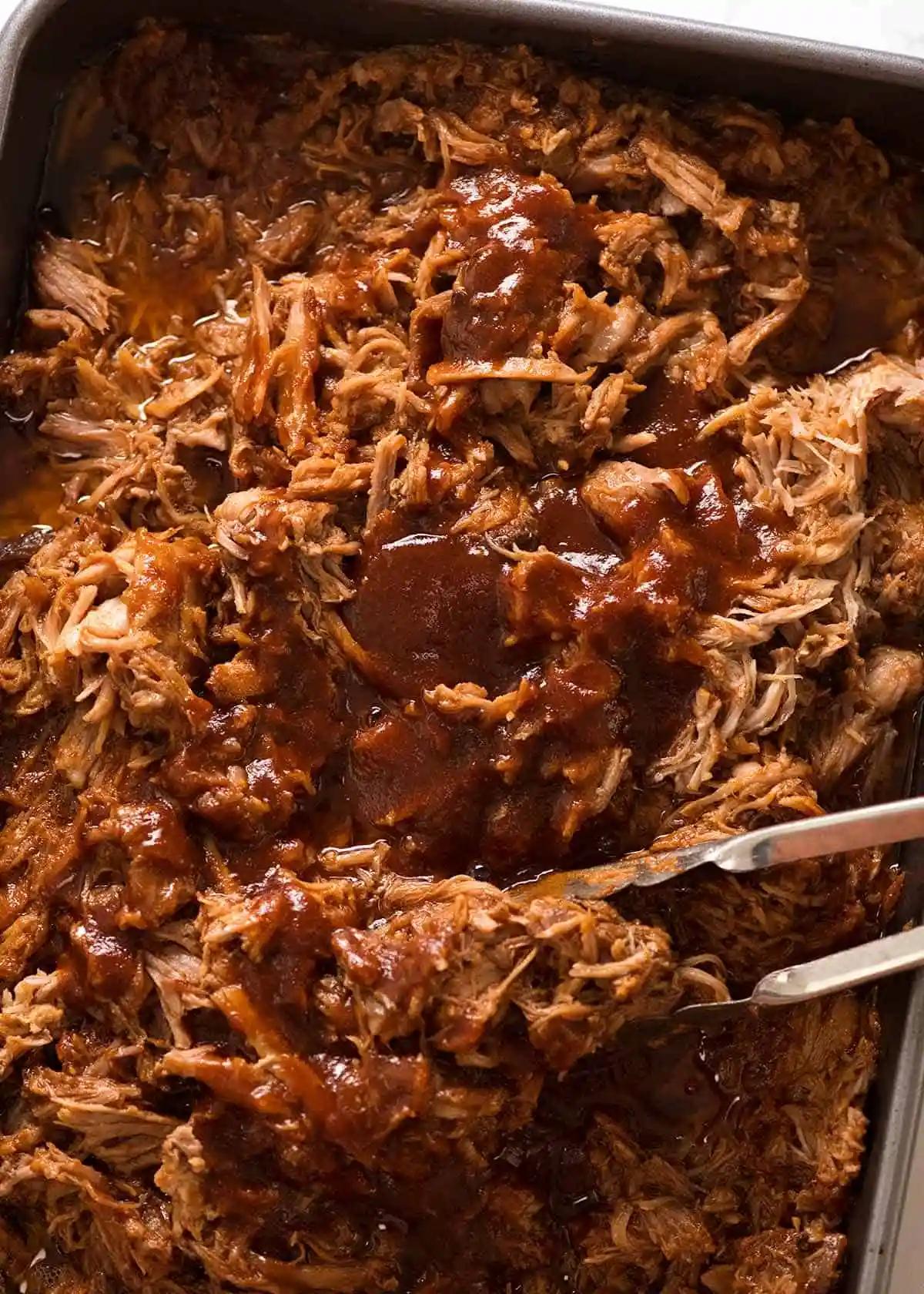 smoked pork shoulder sauce - What is a good substitute for BBQ sauce for pulled pork