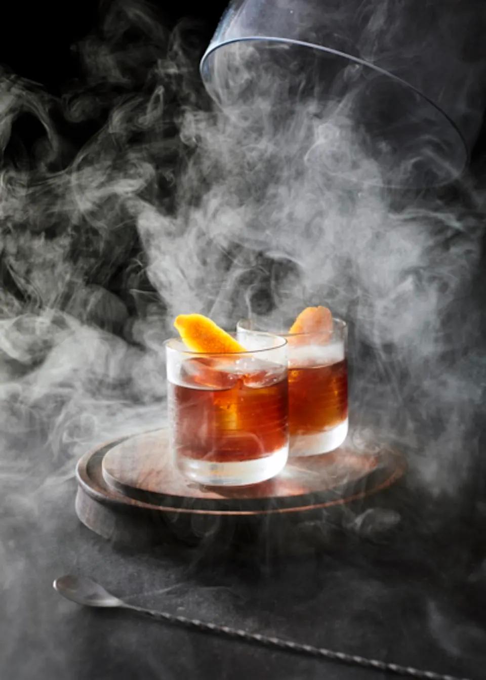smoked fashioned - What is a smoking cocktail