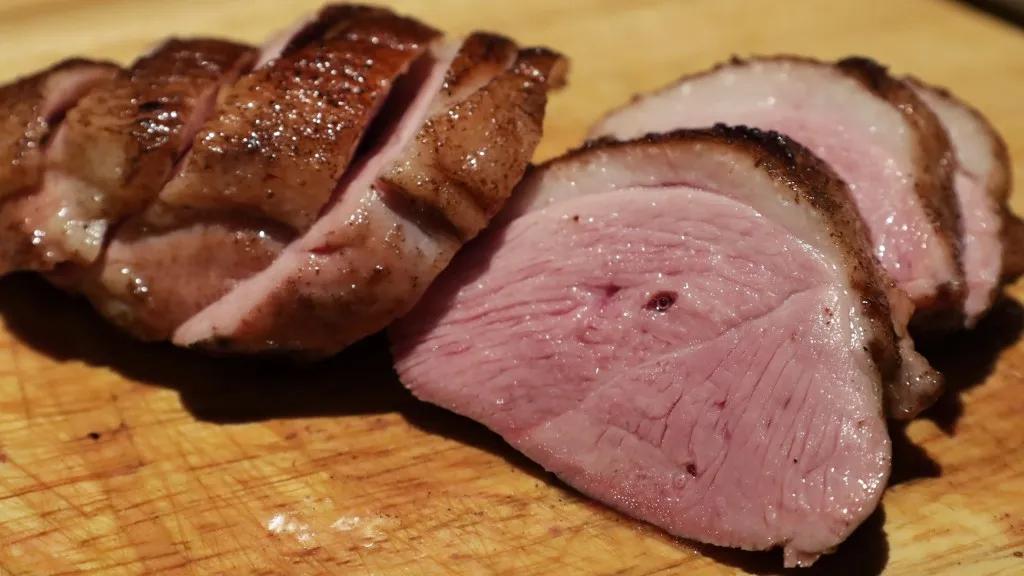 how to serve smoked duck - What is the best way to serve duck