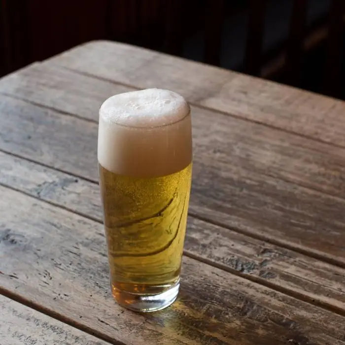 smoked helles - What is the difference between a pilsner and a helles