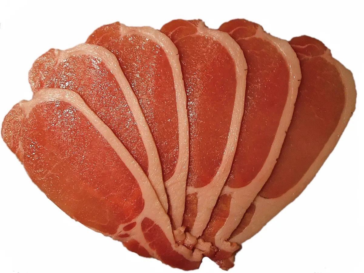 smoked back bacon - What is the difference between back bacon and bacon