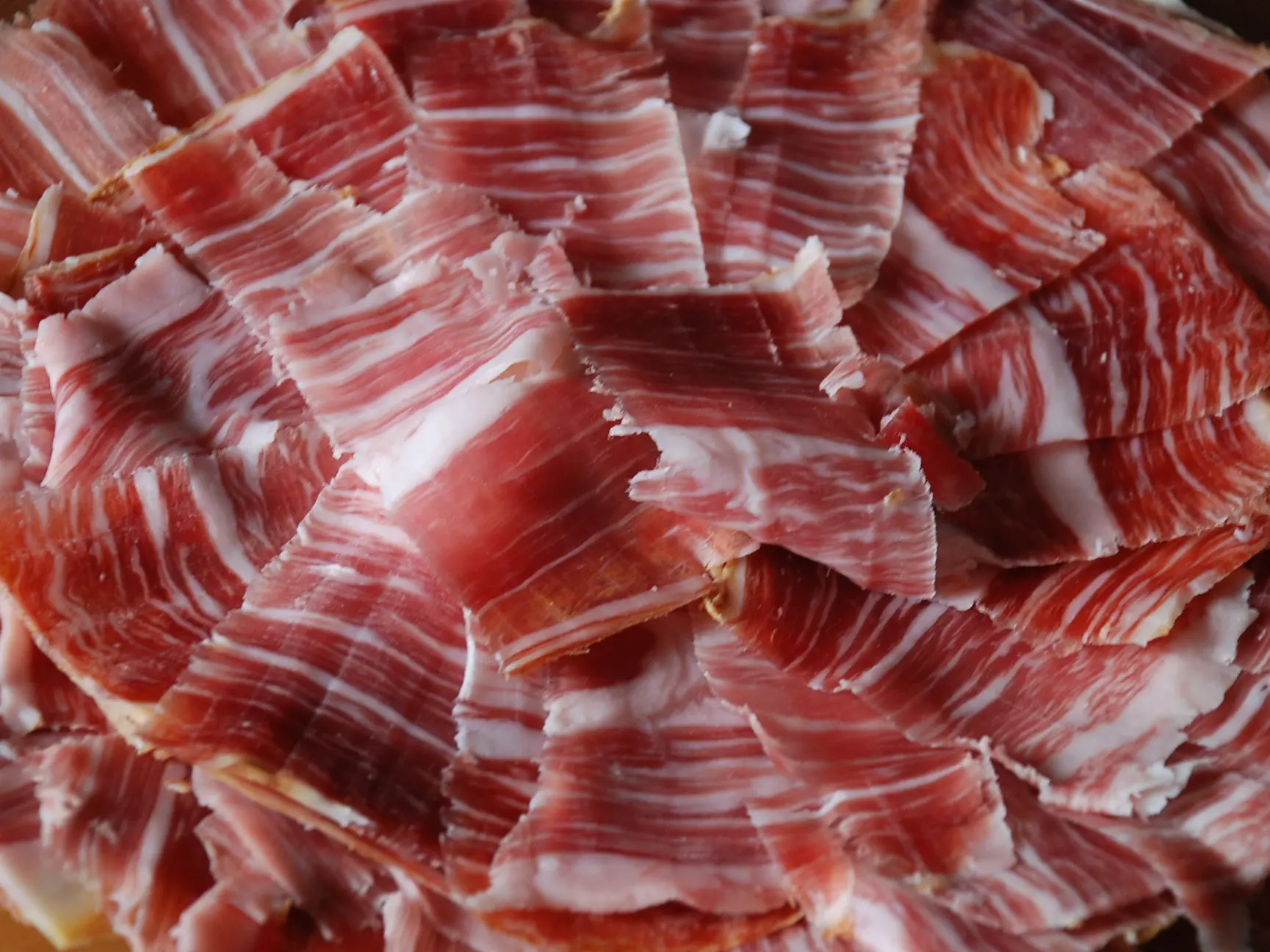smoked spanish ham - What is the difference between ham and Spanish ham
