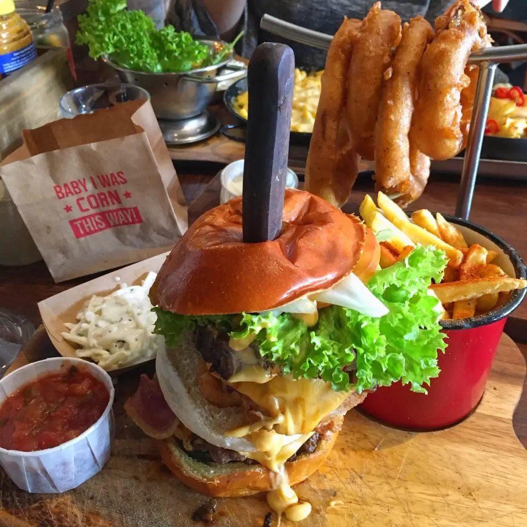 Introducing the Hickory's Smokehouse Go Big or Go Home Burger - What is the hickory's go big or go home burger hickory's smokehouse go big or go home burger - What is the hickory's go big or go home burger