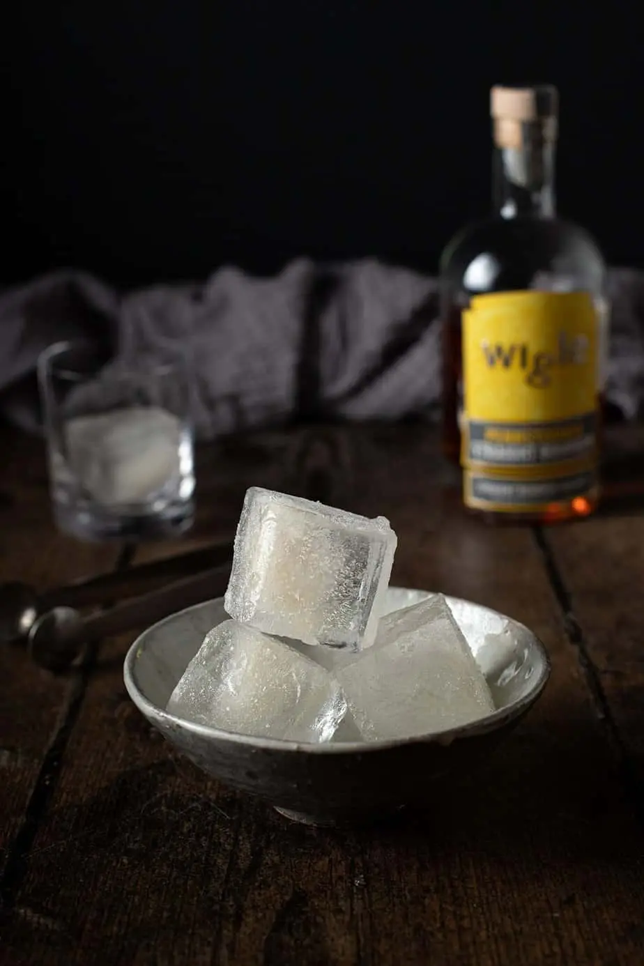 how to make smoked ice - What is the ice that makes your drink smoke