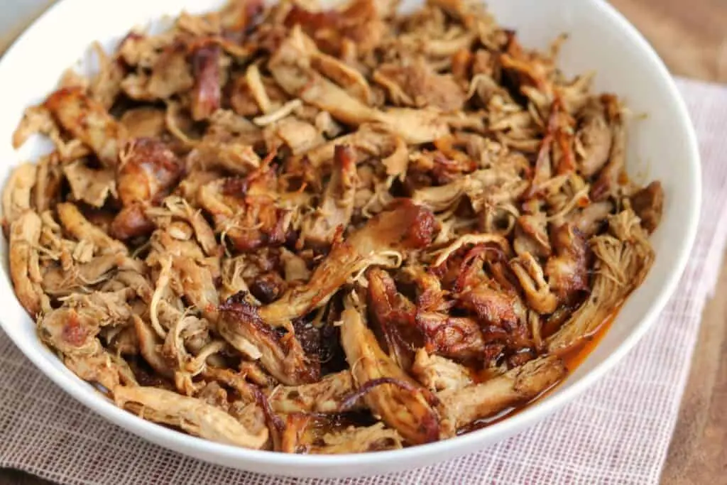 smoked shredded chicken thighs - What temp is chicken shreddable