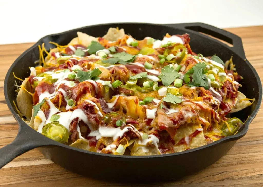 Smoked Pulled Pork Nachos: The Ultimate Crowd-Pleaser - What to serve with pork nachos smoked pulled pork nachos - What to serve with pork nachos