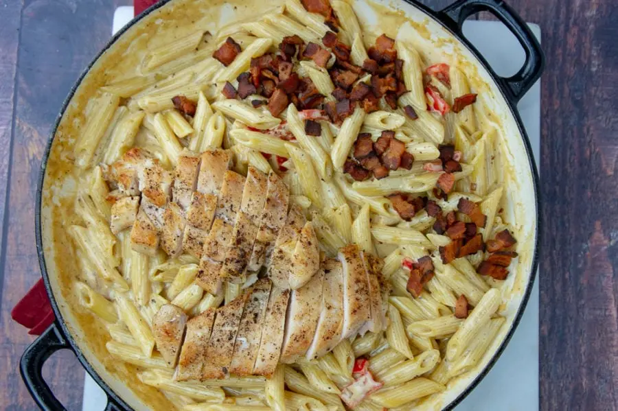 smoked chicken and bacon pasta - Which cream to use for pasta