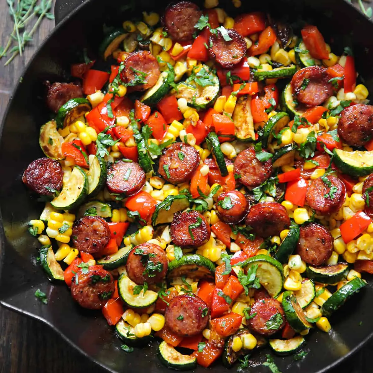 smoked sausage with vegetables - Which vegetables go well with sausage