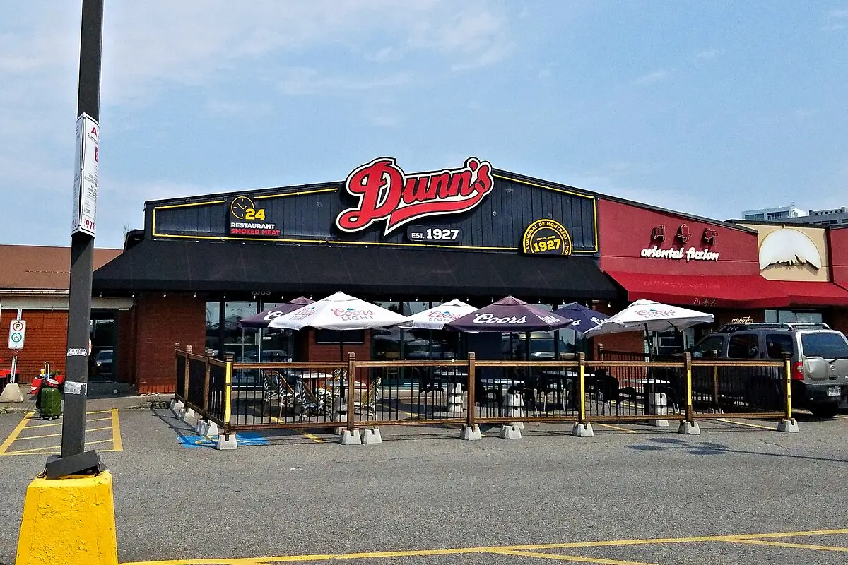 dunns smoked meat - Who is the owner of Dunn's Famous
