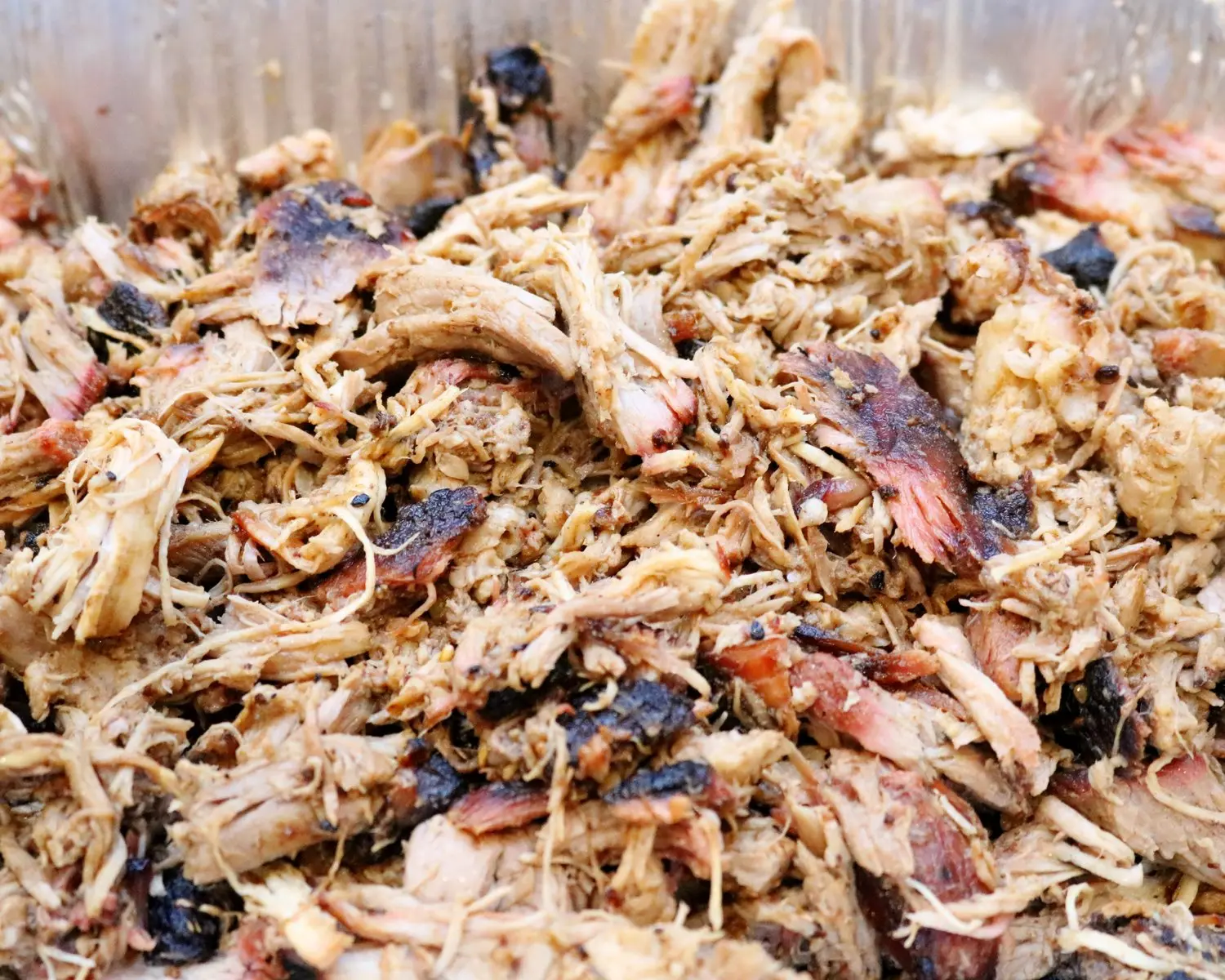 asian smoked pulled pork - Why does pork turn pink when smoked
