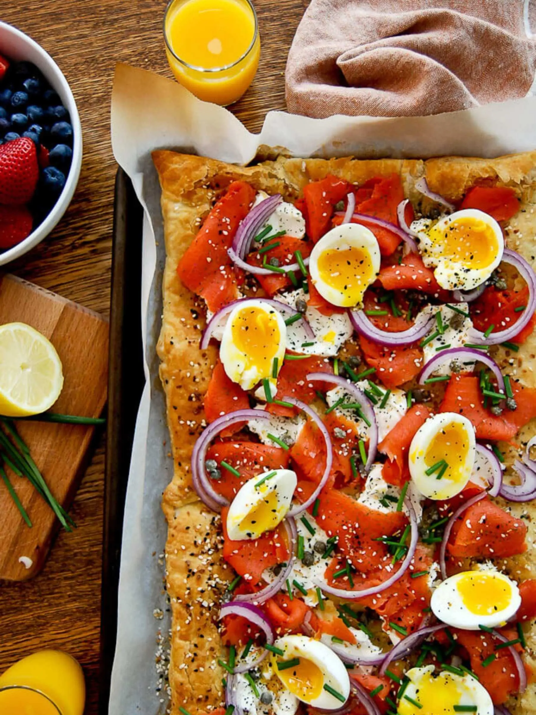 smoked salmon puff pastry pizza - Why is my puff pastry pizza soggy